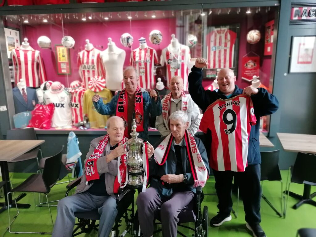 Glenhome House Care Home Visits The Fans Museum